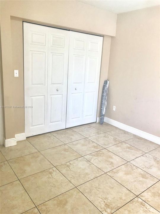 For Rent: $2,200 (2 beds, 2 baths, 1000 Square Feet)