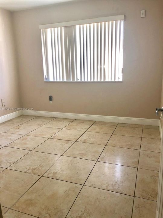 For Rent: $2,200 (2 beds, 2 baths, 1000 Square Feet)