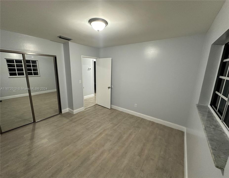 For Sale: $424,900 (3 beds, 1 baths, 988 Square Feet)