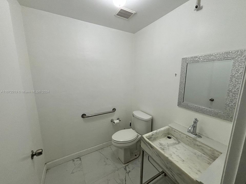 Recently Rented: $2,400 (0 beds, 0 baths, 0 Square Feet)