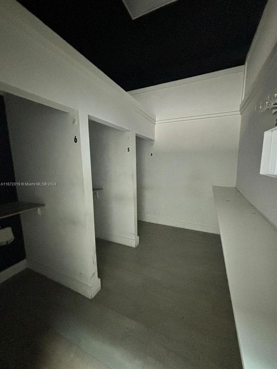 Recently Rented: $2,400 (0 beds, 0 baths, 0 Square Feet)