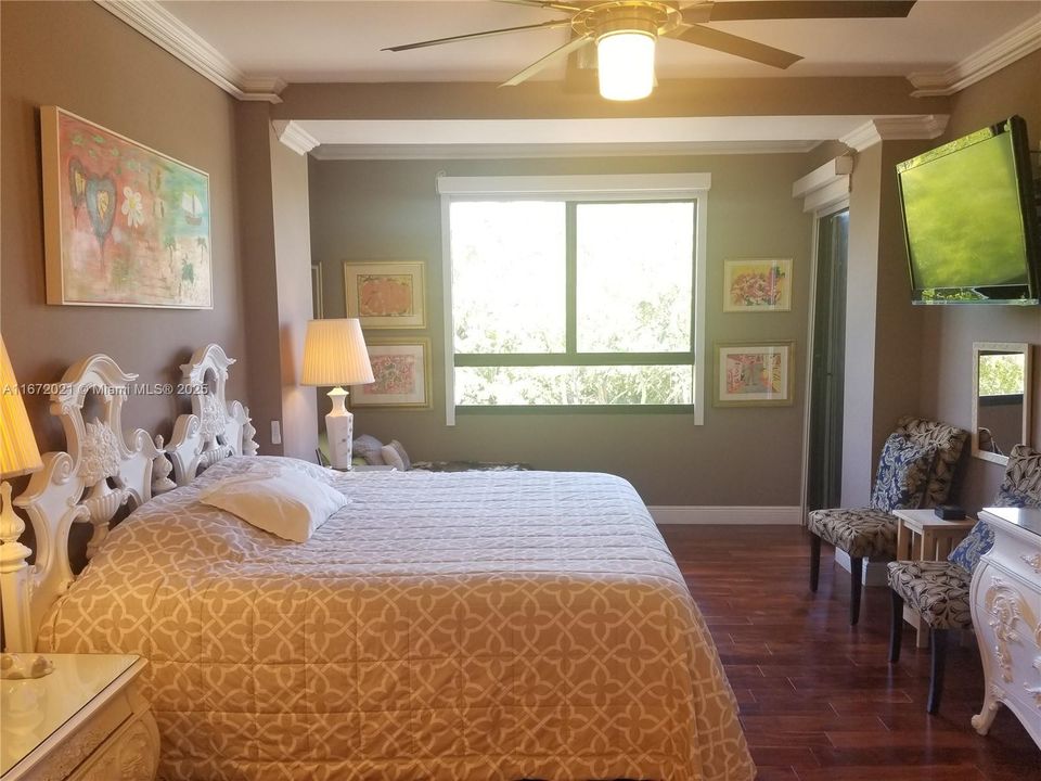 В аренду: $9,000 (3 спален, 3 ванн, 2001 Квадратных фут)