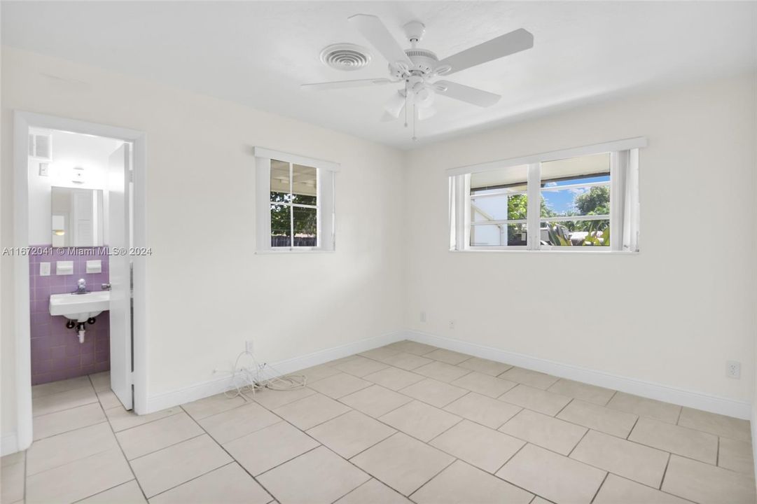 Active With Contract: $499,000 (4 beds, 2 baths, 1390 Square Feet)