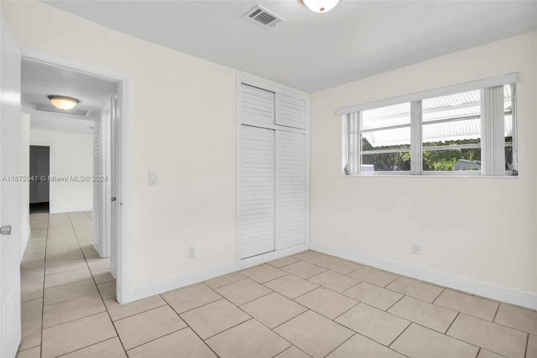 Active With Contract: $499,000 (4 beds, 2 baths, 1390 Square Feet)