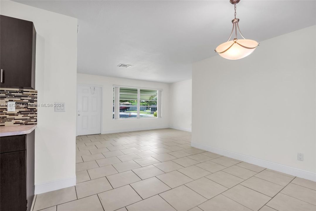 Active With Contract: $499,000 (4 beds, 2 baths, 1390 Square Feet)