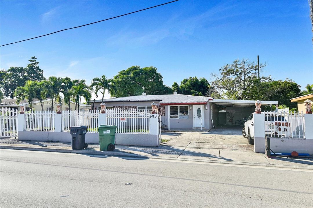 For Sale: $479,000 (3 beds, 2 baths, 1661 Square Feet)