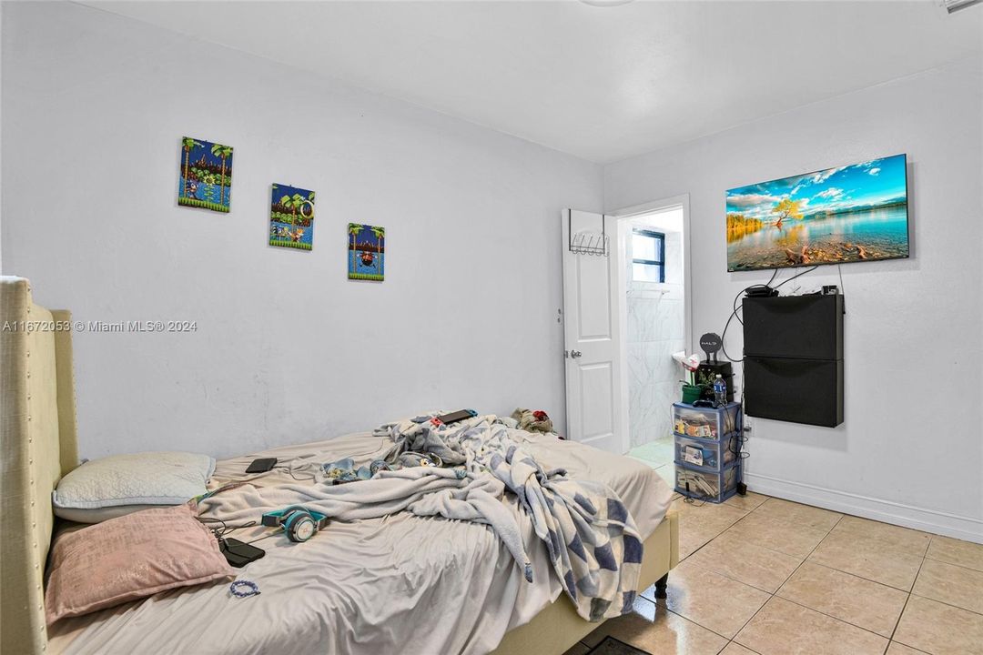 For Sale: $479,000 (3 beds, 2 baths, 1661 Square Feet)