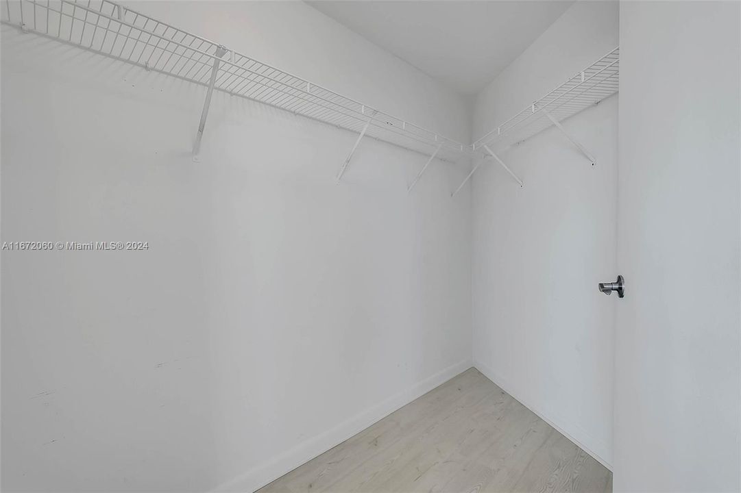 Recently Rented: $4,500 (2 beds, 2 baths, 1379 Square Feet)