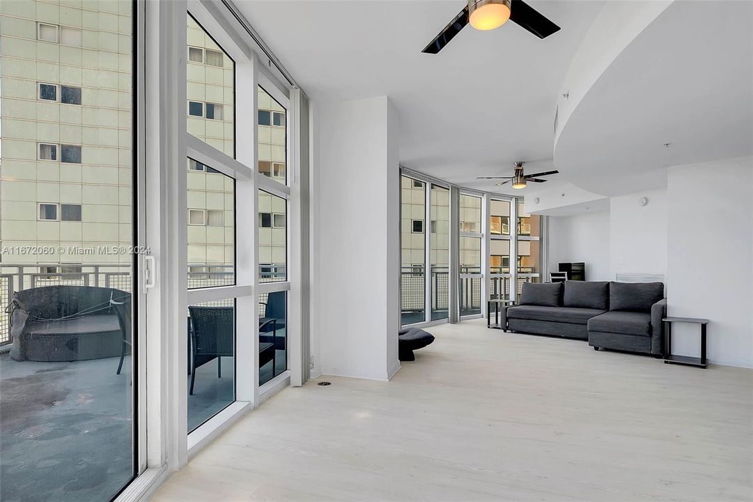 Recently Rented: $4,500 (2 beds, 2 baths, 1379 Square Feet)