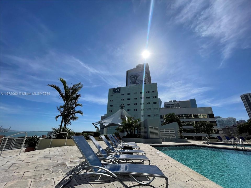 Recently Rented: $4,500 (2 beds, 2 baths, 1379 Square Feet)