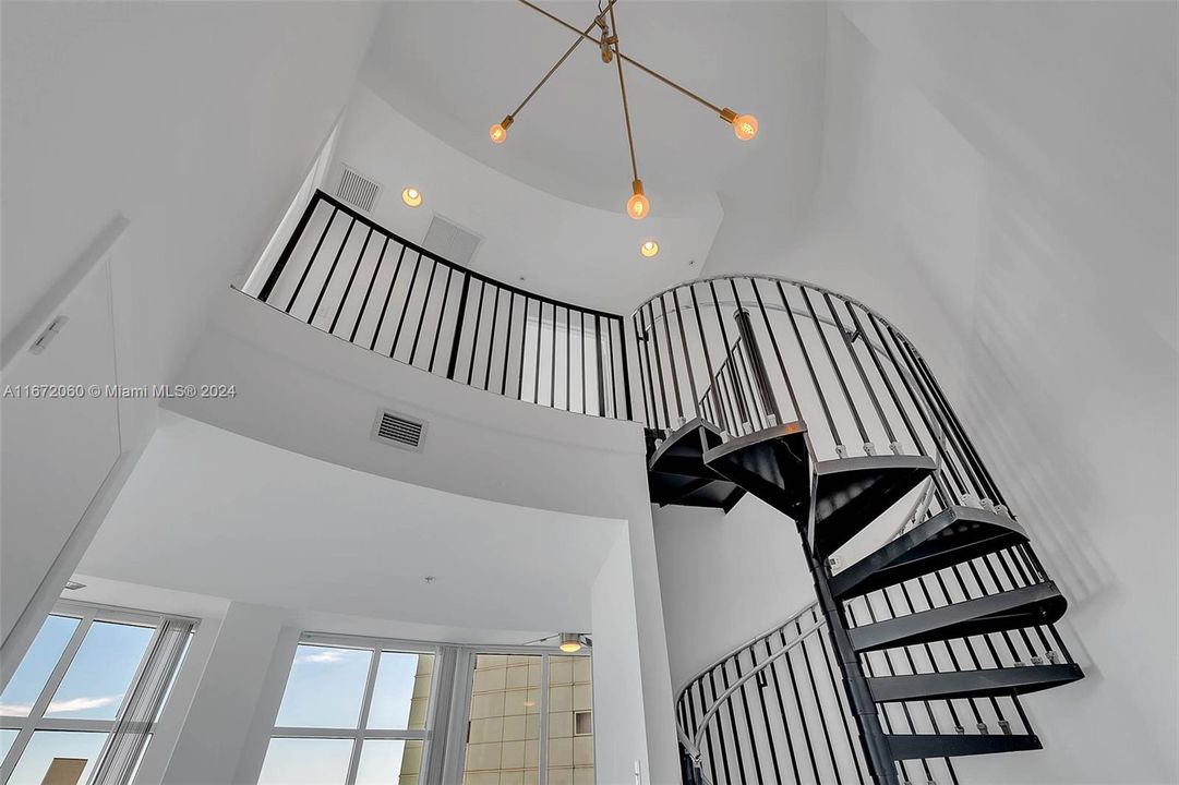 Recently Rented: $4,500 (2 beds, 2 baths, 1379 Square Feet)