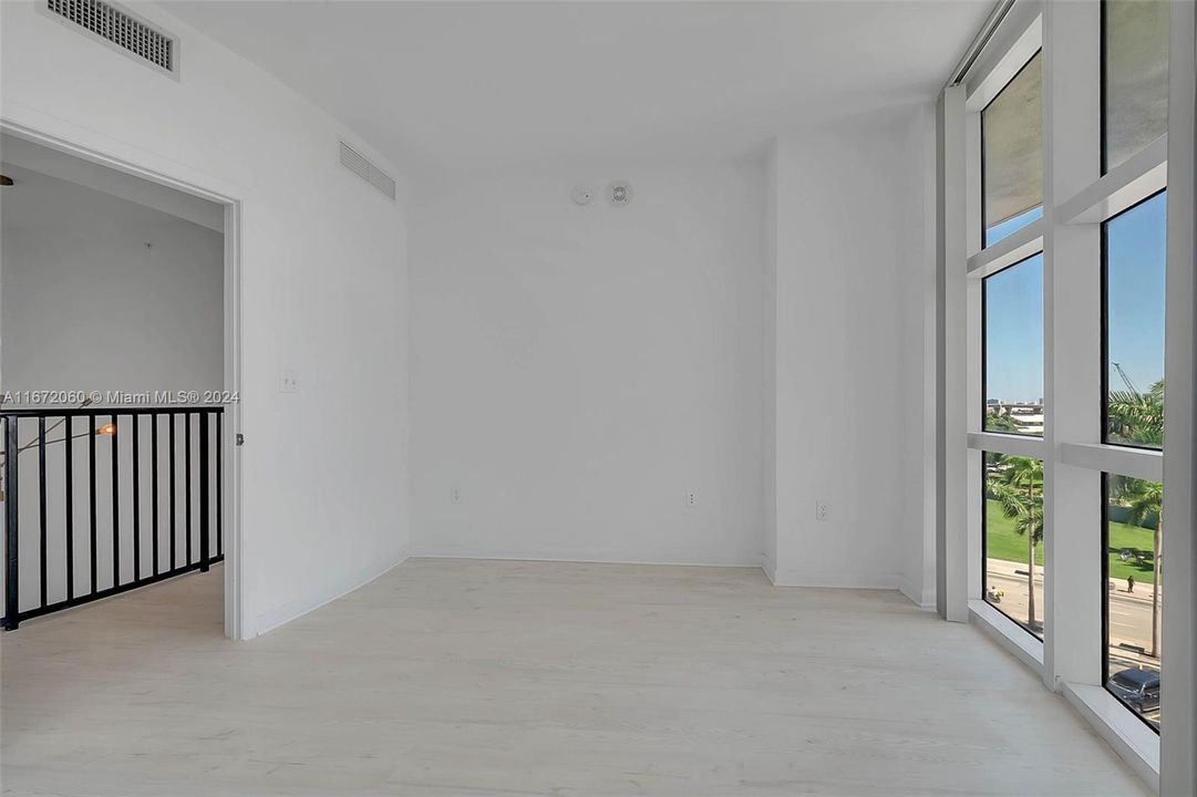 Recently Rented: $4,500 (2 beds, 2 baths, 1379 Square Feet)