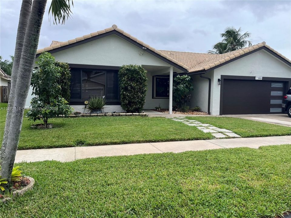 For Sale: $780,000 (4 beds, 2 baths, 1855 Square Feet)