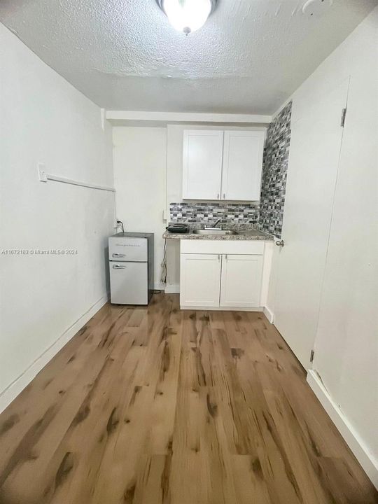 For Rent: $1,195 (0 beds, 1 baths, 0 Square Feet)