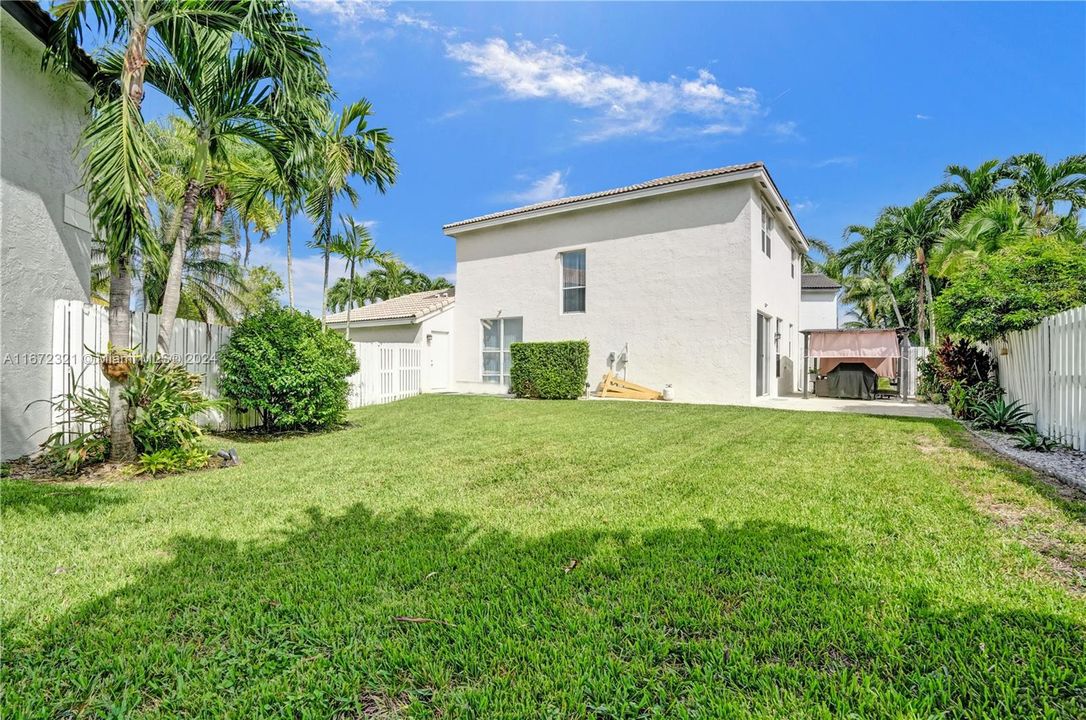 For Sale: $645,000 (3 beds, 2 baths, 1854 Square Feet)