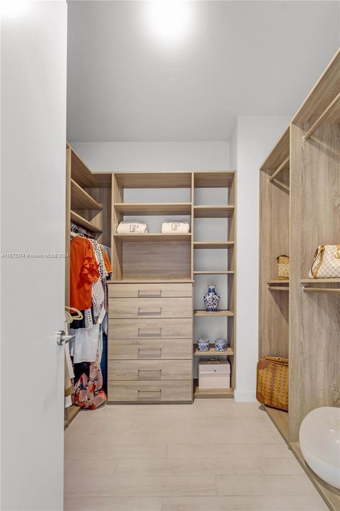 Guest Walk In Closet