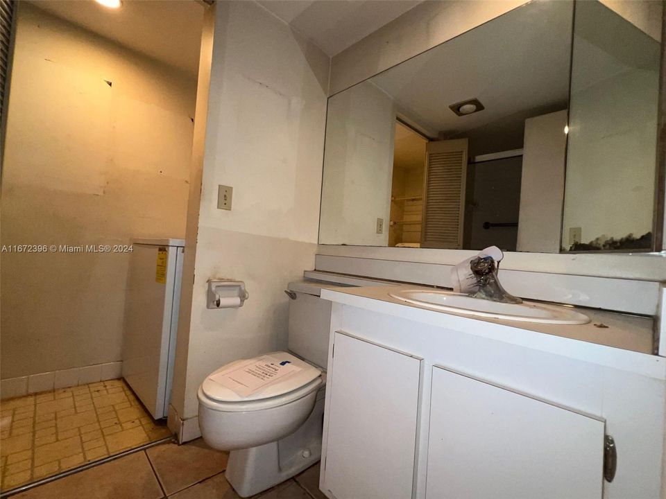 For Sale: $150,000 (2 beds, 2 baths, 1260 Square Feet)