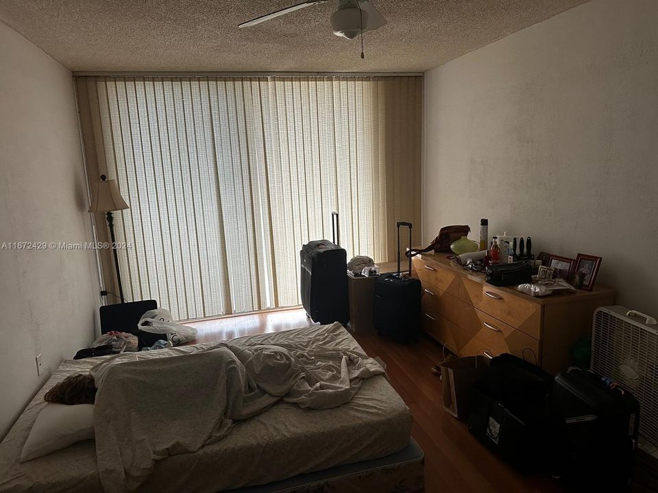 En Venta: $199,000 (1 camas, 1 baños, 825 Pies cuadrados)