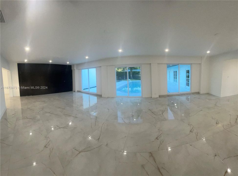 En Venta: $3,290,000 (5 camas, 4 baños, 3521 Pies cuadrados)