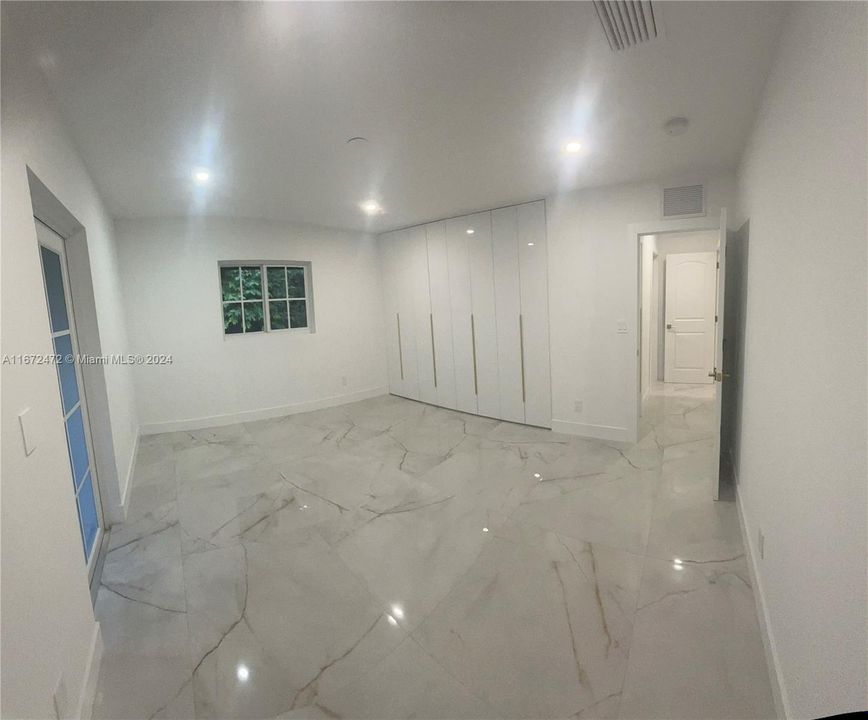 En Venta: $3,290,000 (5 camas, 4 baños, 3521 Pies cuadrados)