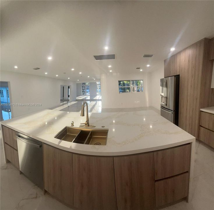 En Venta: $3,290,000 (5 camas, 4 baños, 3521 Pies cuadrados)