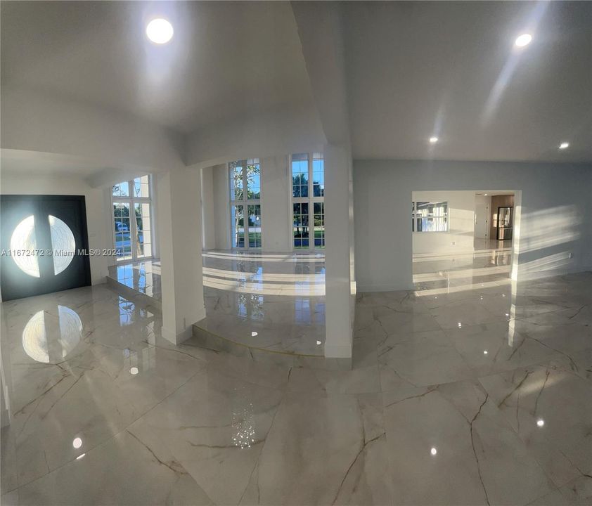 En Venta: $3,290,000 (5 camas, 4 baños, 3521 Pies cuadrados)