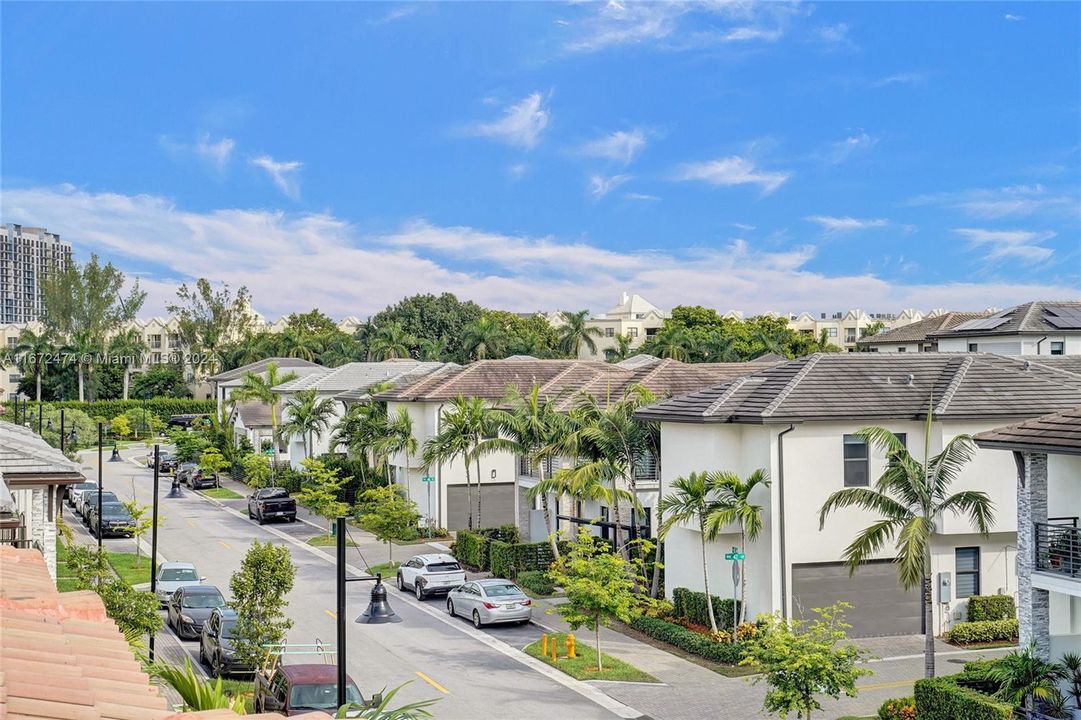 For Sale: $850,000 (3 beds, 2 baths, 1929 Square Feet)