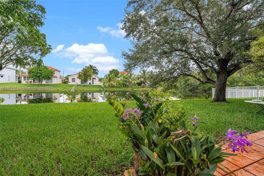 Active With Contract: $700,000 (4 beds, 3 baths, 2679 Square Feet)