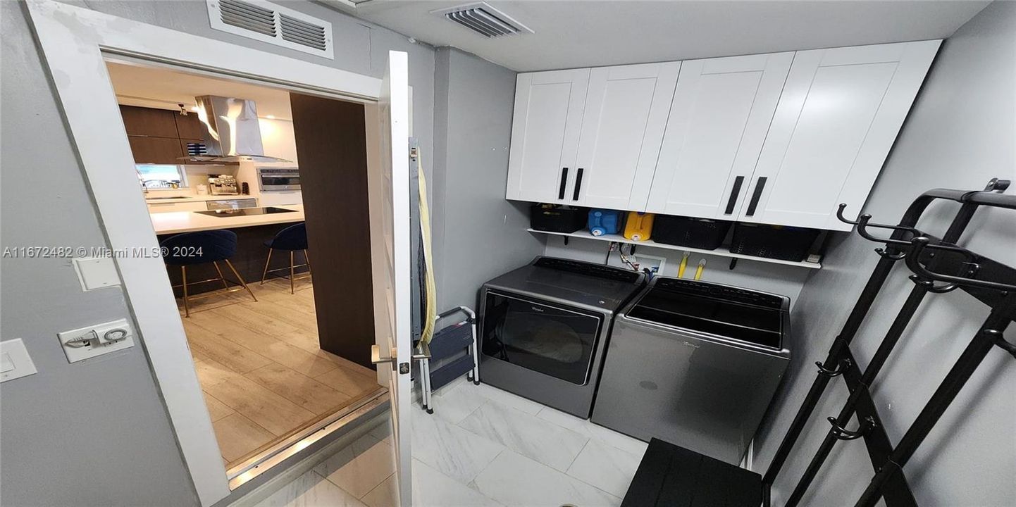 Recently Rented: $4,500 (3 beds, 2 baths, 1629 Square Feet)