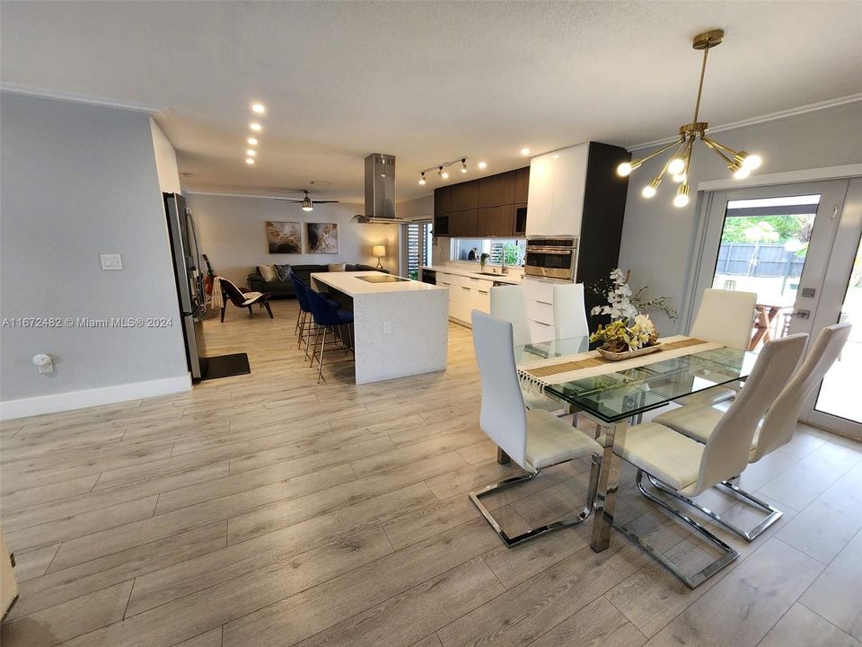 Recently Rented: $4,500 (3 beds, 2 baths, 1629 Square Feet)