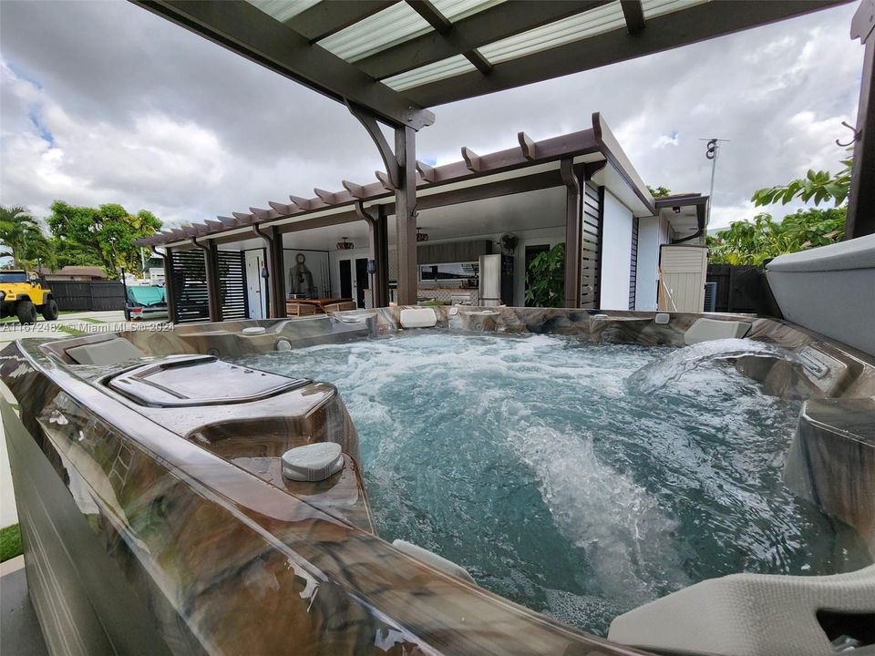 Recently Rented: $4,500 (3 beds, 2 baths, 1629 Square Feet)