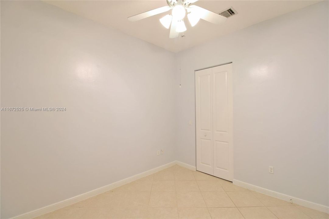 For Sale: $390,000 (2 beds, 2 baths, 1159 Square Feet)