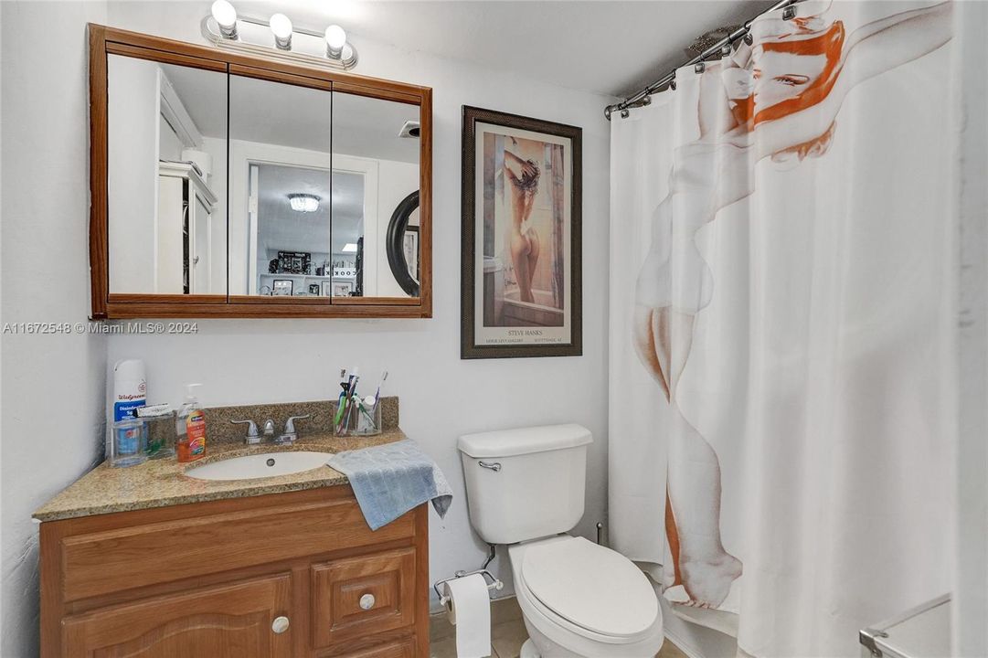 For Sale: $459,000 (1 beds, 1 baths, 662 Square Feet)