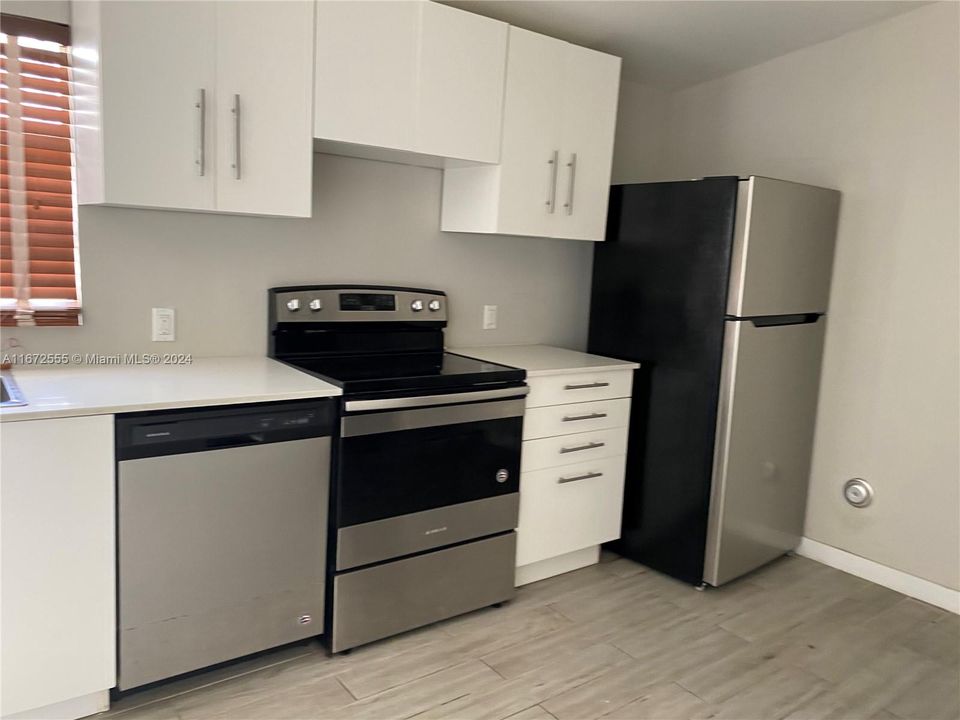 最近租的: $1,900 (2 贝兹, 2 浴室, 2792 平方英尺)