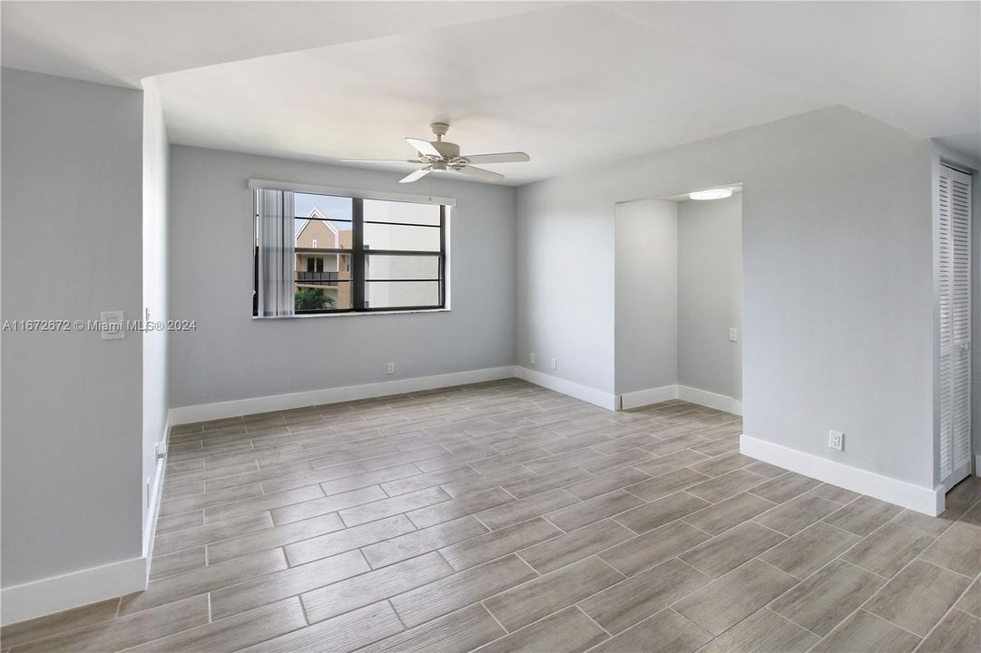 Active With Contract: $359,000 (2 beds, 2 baths, 1772 Square Feet)