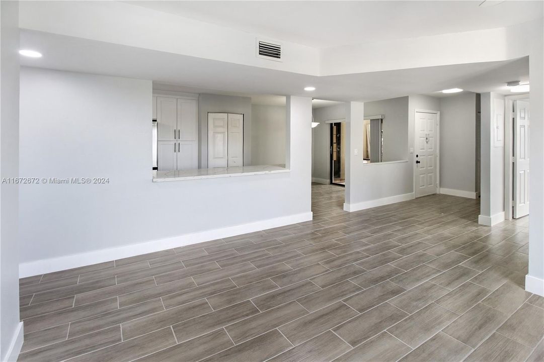 Active With Contract: $359,000 (2 beds, 2 baths, 1772 Square Feet)