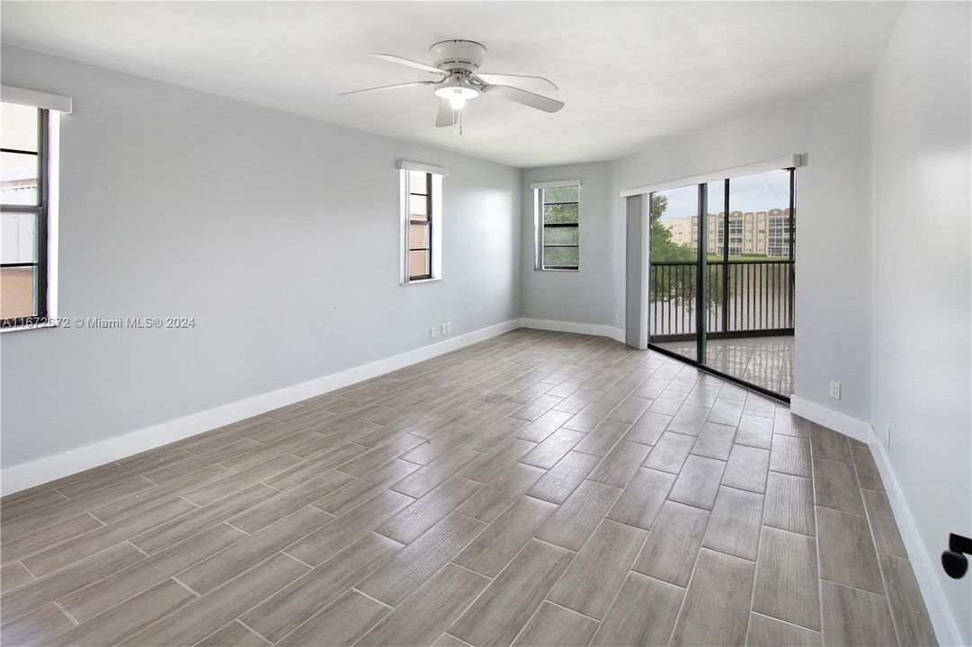 Active With Contract: $359,000 (2 beds, 2 baths, 1772 Square Feet)