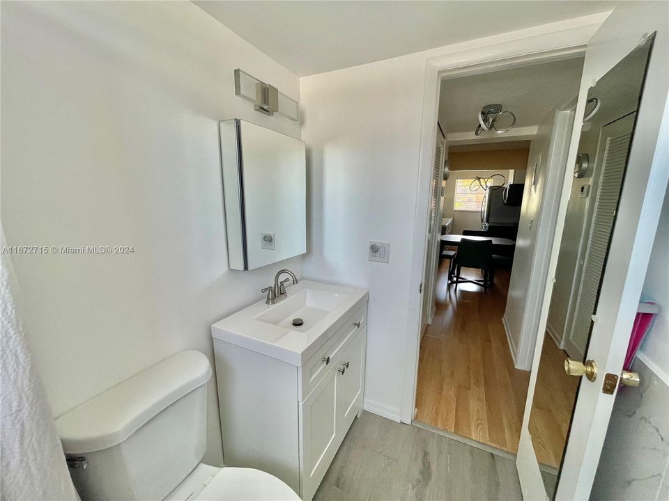 For Sale: $134,900 (1 beds, 1 baths, 510 Square Feet)