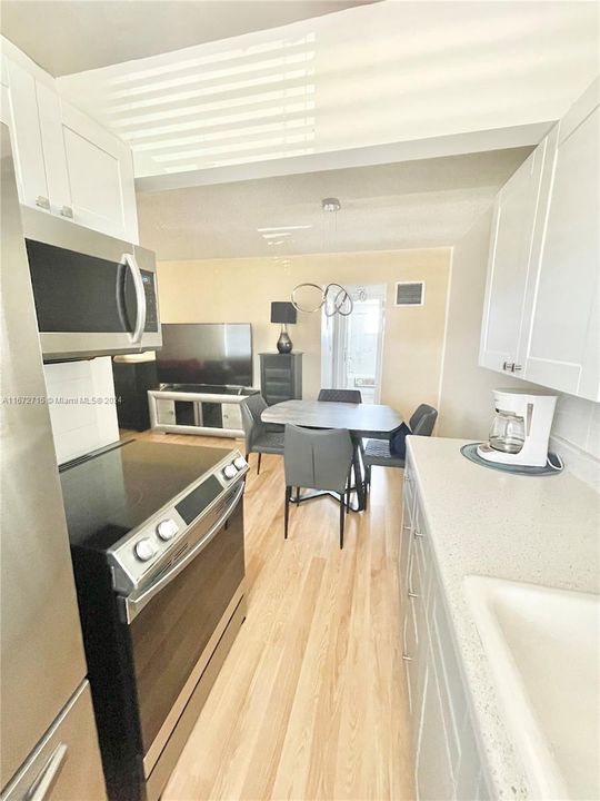 For Sale: $134,900 (1 beds, 1 baths, 510 Square Feet)