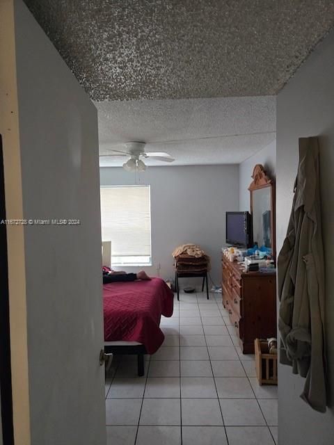 For Sale: $235,000 (1 beds, 1 baths, 756 Square Feet)