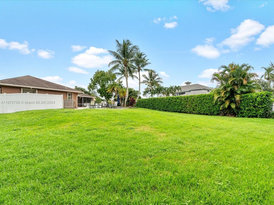 For Sale: $1,040,000 (4 beds, 3 baths, 2218 Square Feet)