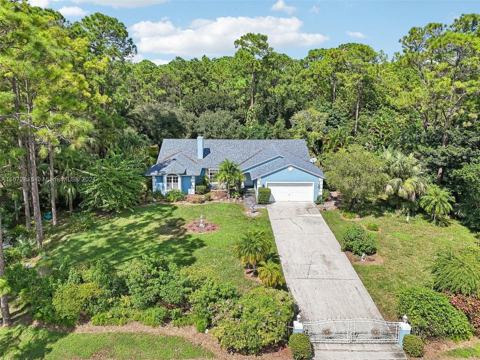 For Sale: $575,000 (3 beds, 2 baths, 1818 Square Feet)