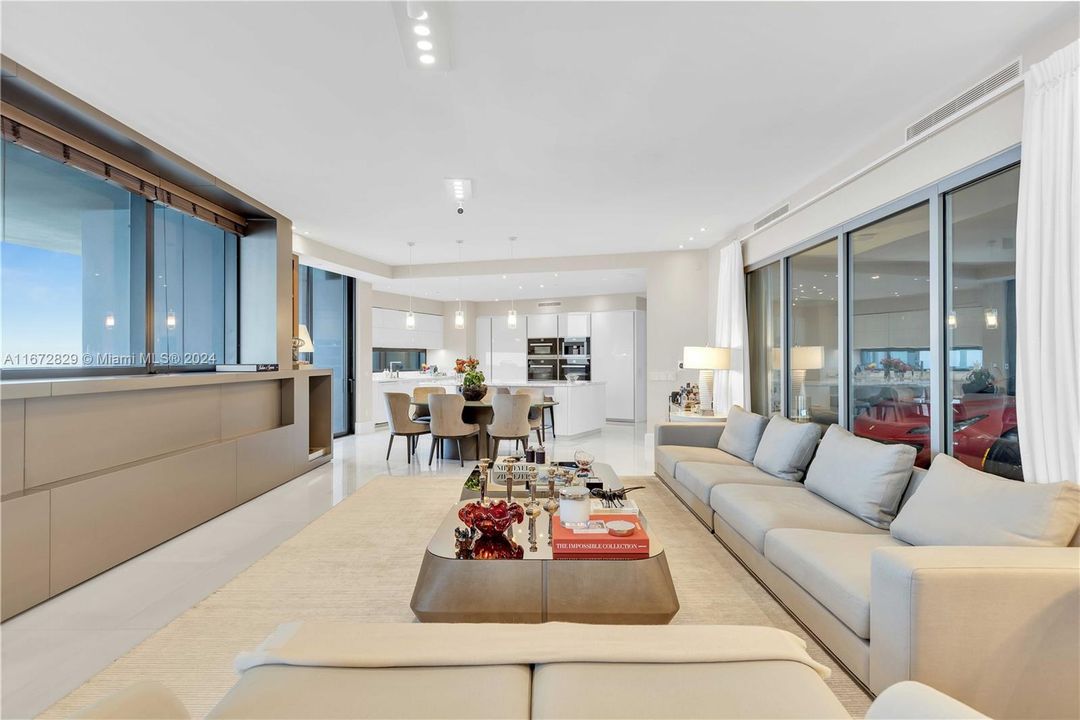 For Sale: $5,600,000 (3 beds, 4 baths, 3171 Square Feet)