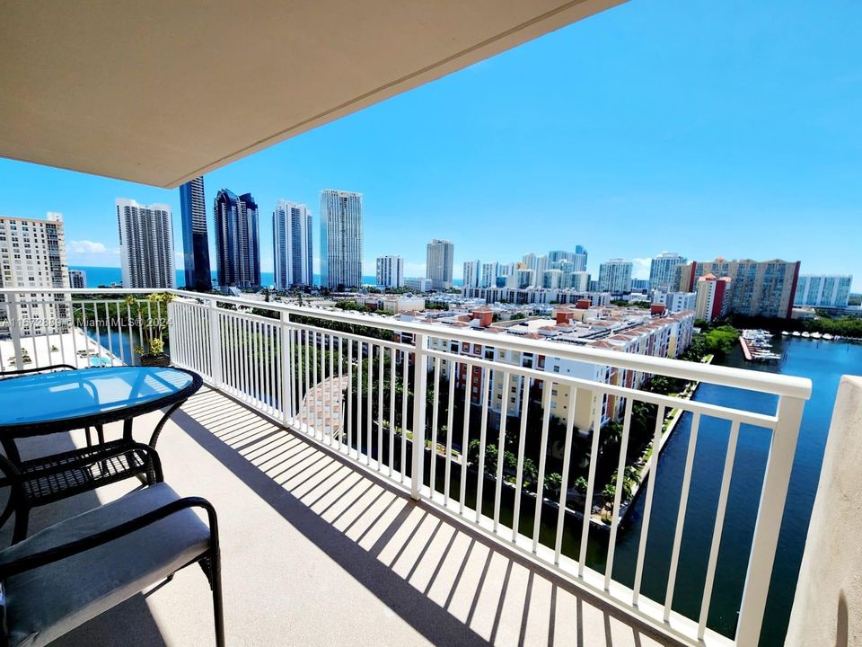 Recently Sold: $799,000 (3 beds, 3 baths, 1890 Square Feet)