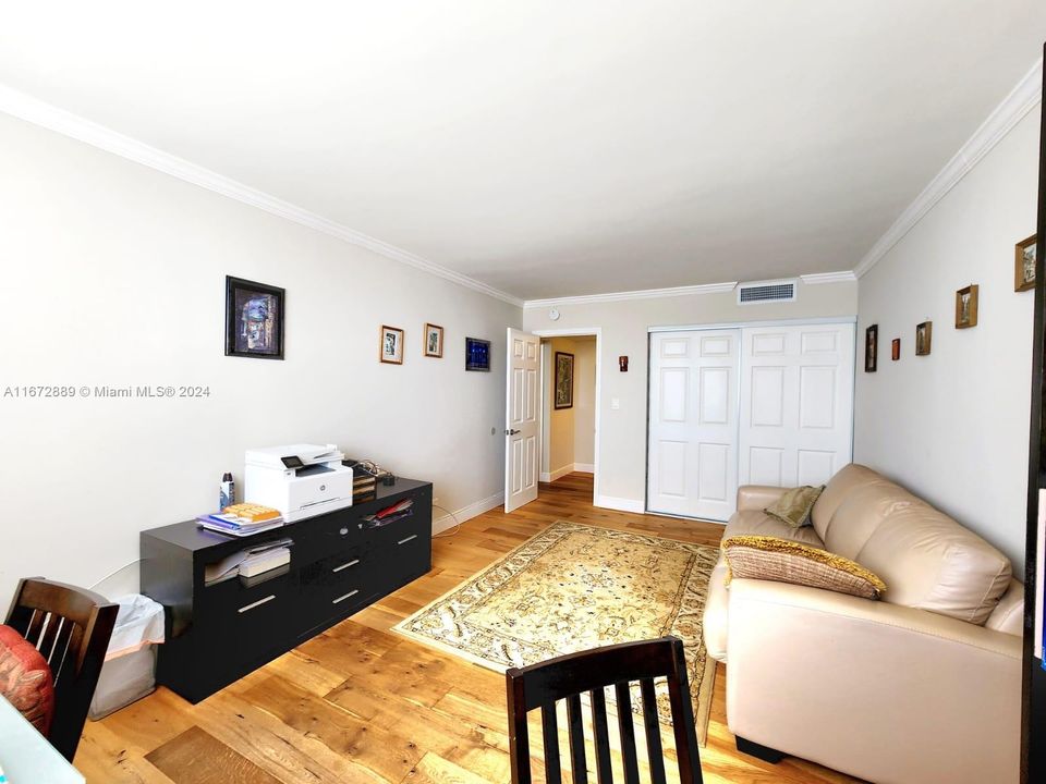 Recently Sold: $799,000 (3 beds, 3 baths, 1890 Square Feet)