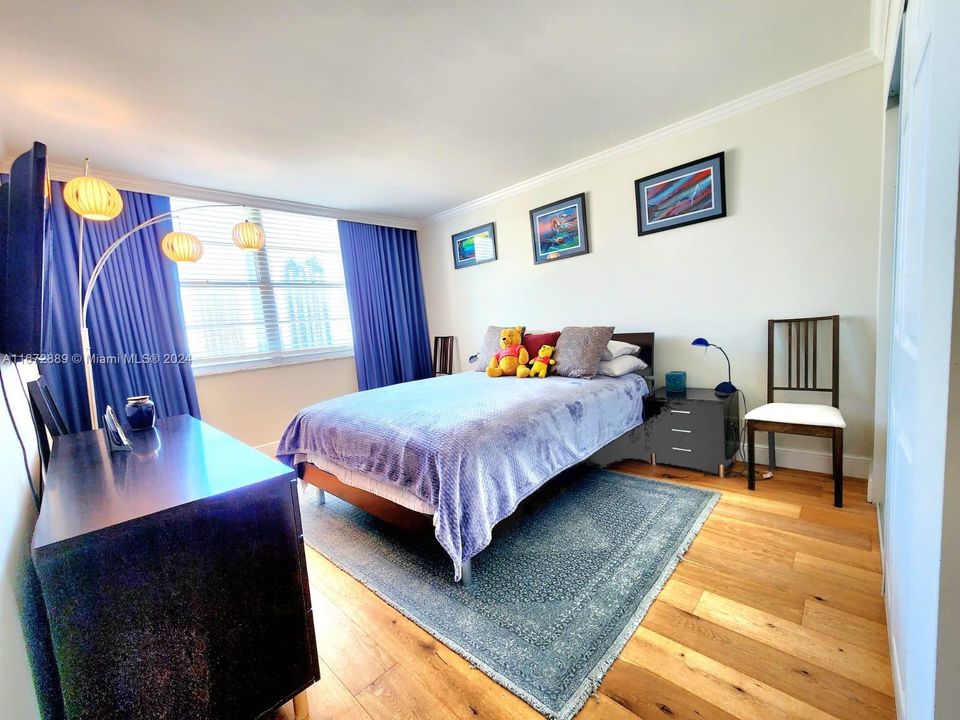 Recently Sold: $799,000 (3 beds, 3 baths, 1890 Square Feet)