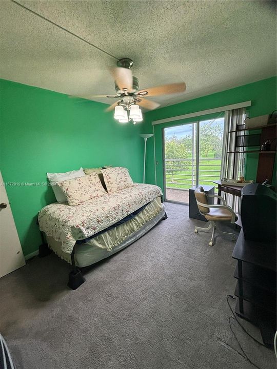 For Rent: $1,725 (2 beds, 1 baths, 840 Square Feet)