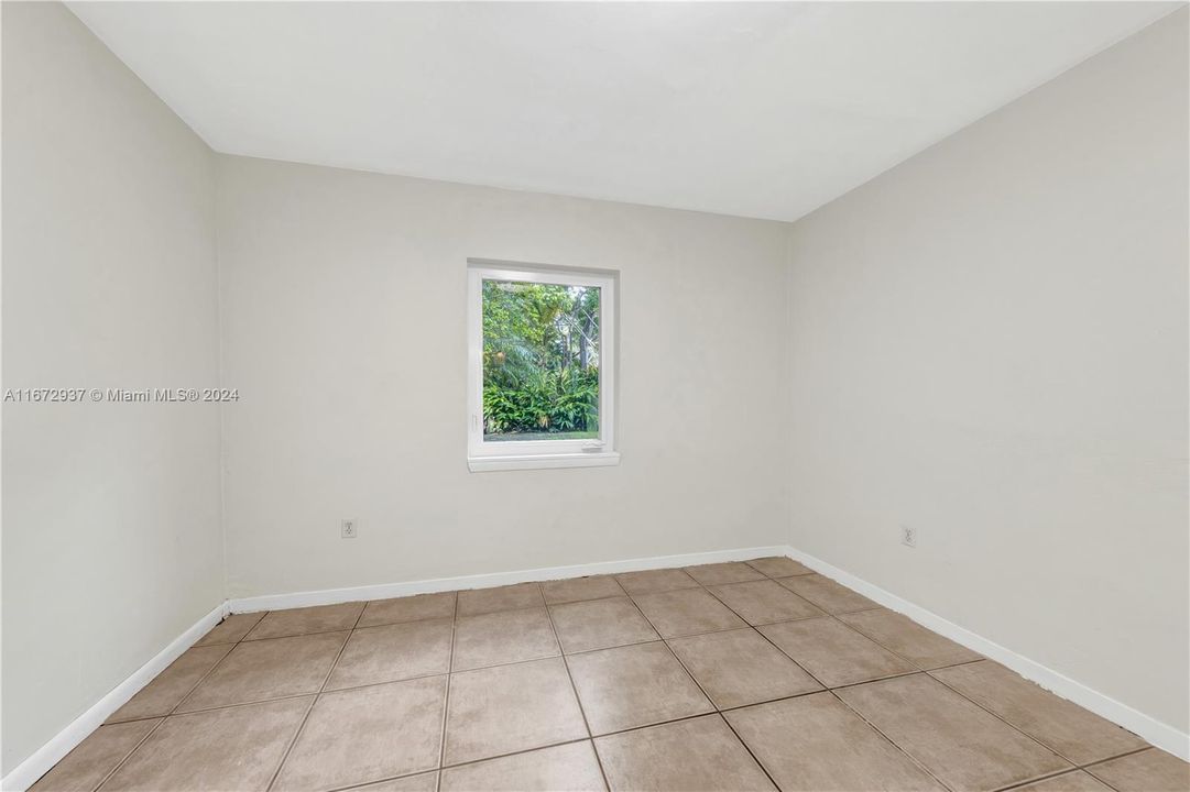 For Rent: $6,000 (3 beds, 2 baths, 1886 Square Feet)