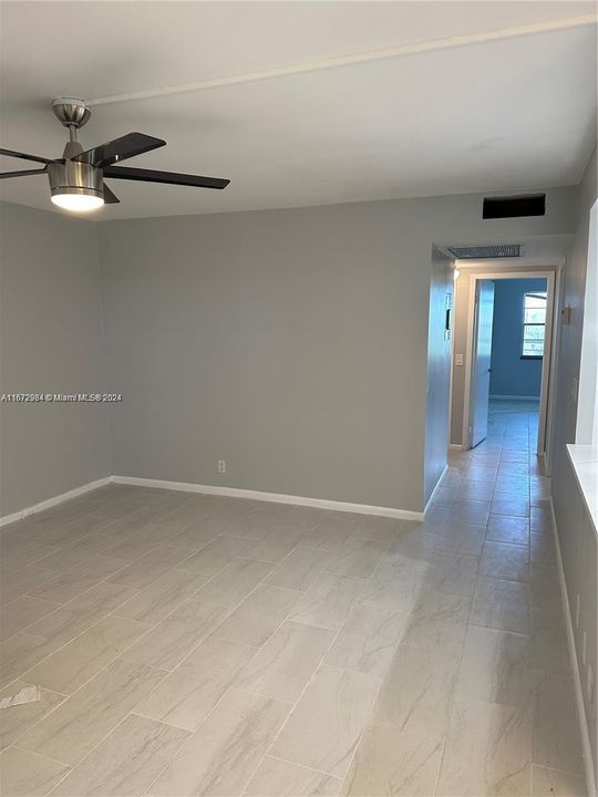 For Rent: $2,000 (2 beds, 1 baths, 861 Square Feet)