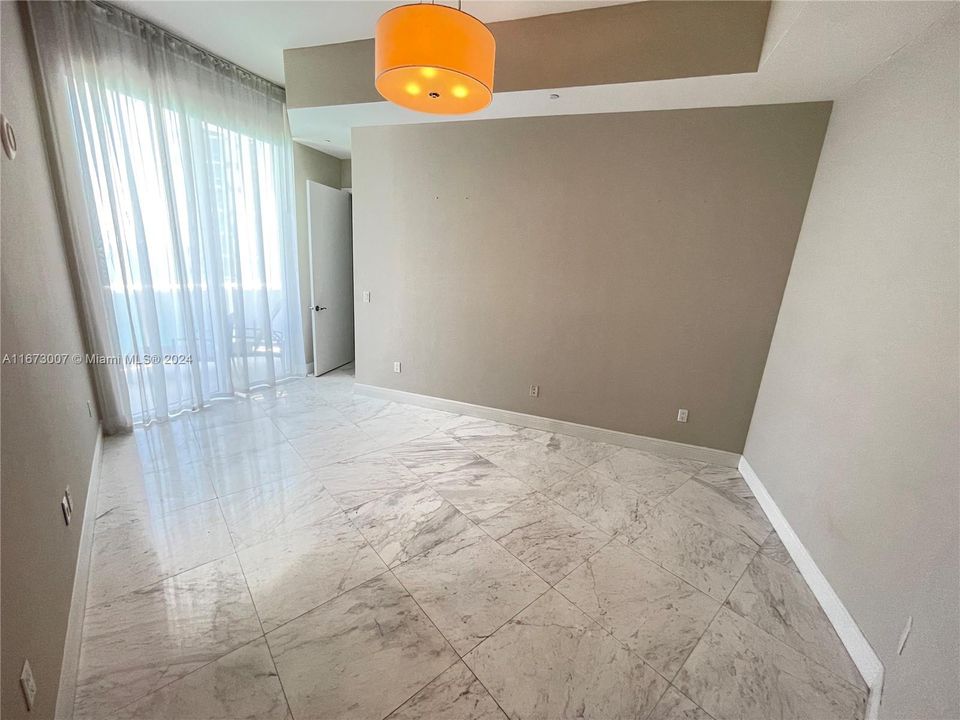 En Venta: $1,850,000 (3 camas, 3 baños, 2106 Pies cuadrados)